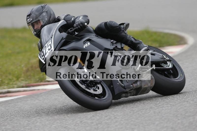 /Archiv-2024/13 22.04.2024 Plüss Moto Sport ADR/Freies Fahren/925